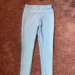Light blue waffle pattern, booty lifting, spandex pants/leggings